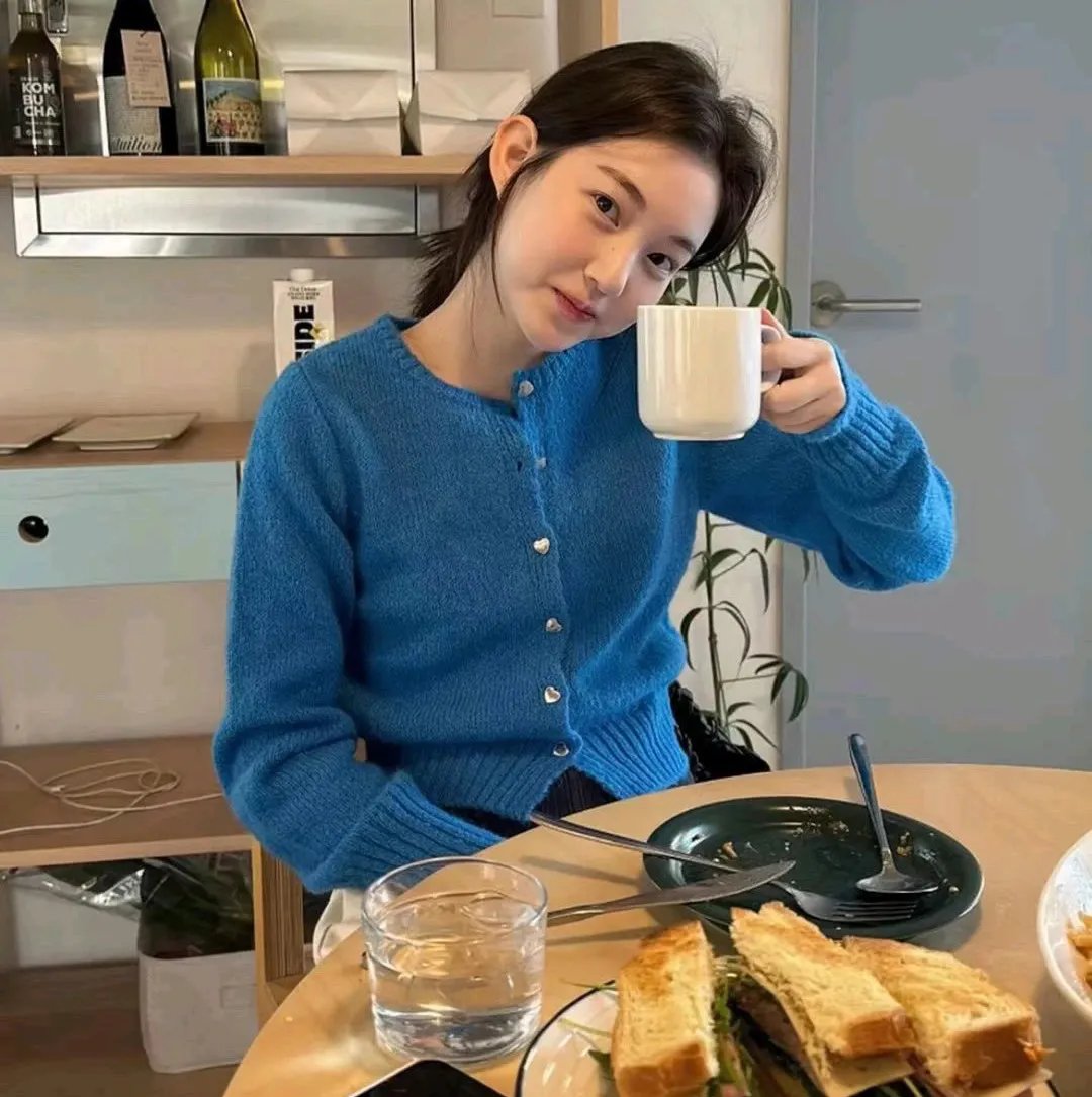 年下狼狗撩得姐姐面红心跳